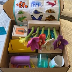 The Realist Lovevery Kit